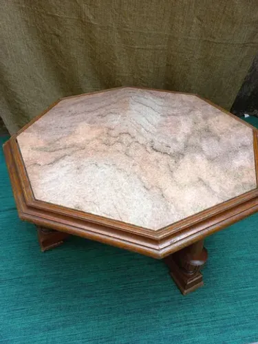 Mesa de centro sextavada madeira e mármore antiga