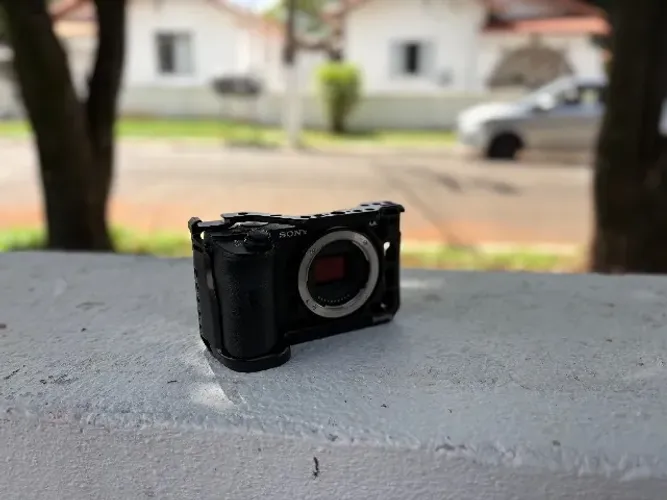 Câmera Sony A6600 + cage small rig + cartão de 64gb classe 10