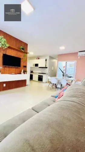 Casa com 3 dormitórios em condomínio fechado para alugar, 102 m² por R$ 2.800/mês - Parque
