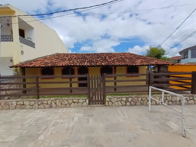 CASA À VENDA NA BEIRA-MAR EM GAIBU - 04 QTS E 02 VGS 150 m² DE ÁREA ÚTIL