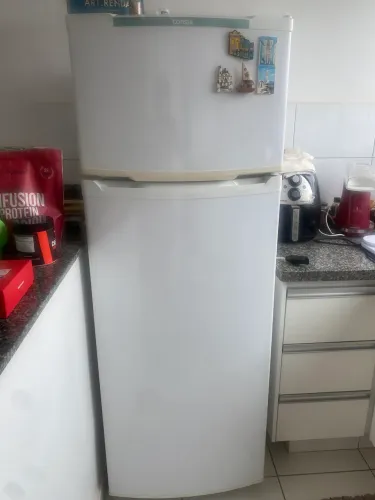 Geladeira cônsul duplex em ótimo estado 