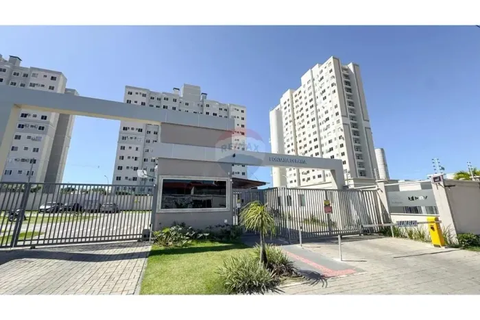 Apartamento em Cambeba: 2 quartos, com elevador e área de lazer completa / Condomínio Font