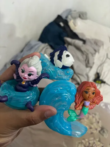 Disney pequena sereia atual mc Donalds mc lanche feliz