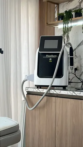 Aparelho de laser PicoSure para remoção tatuagem 