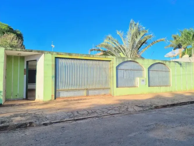 Baixou!! Imóvel grande 3 quartos e terreno excelente na Nova Campo Grande!! R$ 465 mil