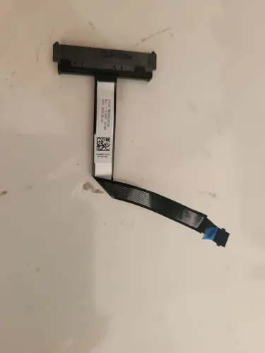 Cabo sata hd dell 15 5570 p75f cal50 nbx00028c00