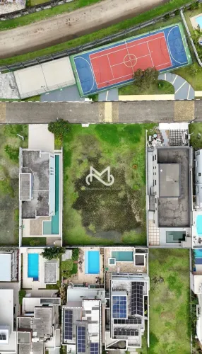 Lote de terreno em Condomínio fechado À Venda