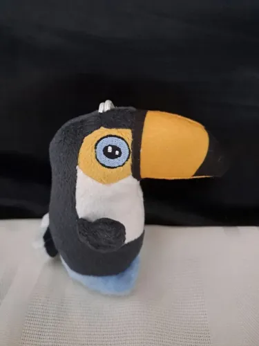 Pelúcia tucano kinder ovo