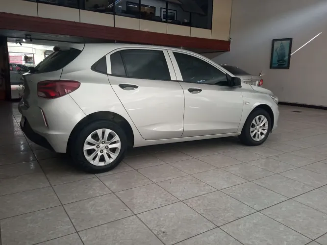 Chevrolet Onix Hatch 1.0 12V TB Flex Aut. 4P 2023