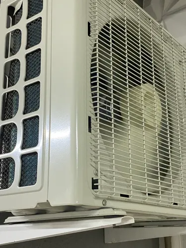 Ar condicionado 9mil btus semi novo 