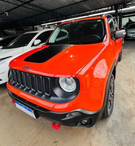 Jeep Renegade 2025 ganha versão pé de boi por R$ 115.990 e edição