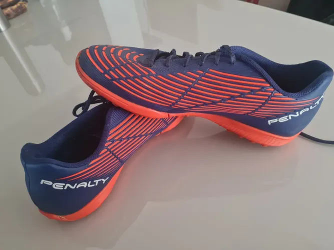 Chuteira Penalty Azul e Laranja