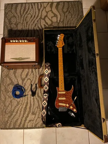 Kit Guitarra + Amplificador + Hard Case