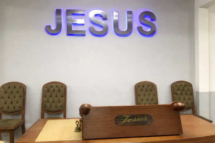 LETREIRO INOX JESUS