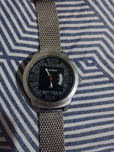 Relógio Mondaine grande