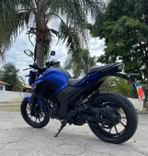 Linda Fazer FZ25