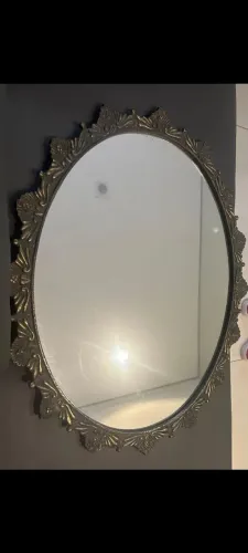  Espelho Decorativo com moldura metálica 