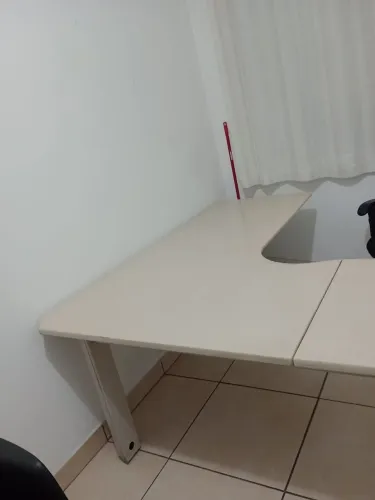 Mesa de Escritório em L