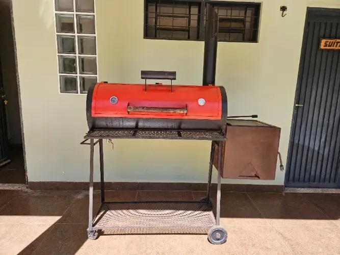 Pit Smoker com 1m de forno e 40cm de grelha.