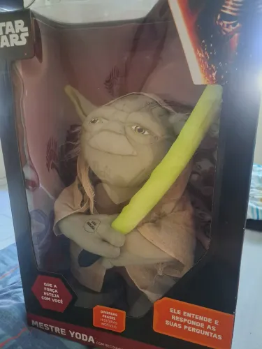 Boneco mestre yoda Disney