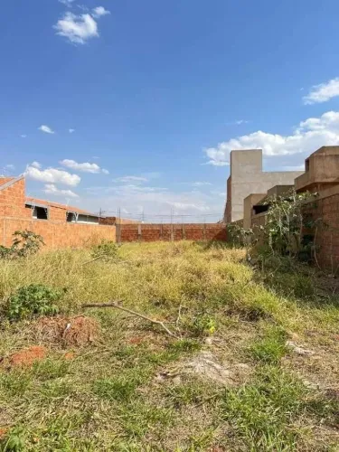 Excelente Terreno no Bela Laguna Pronto pra Construir!