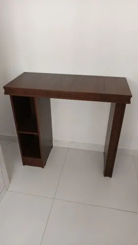 Escrivaninha em MDF
