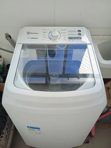 Vendo Máquina de Lavar Electrolux 14kg Branca Essential Care com Cesto Inox e Jet&Clean