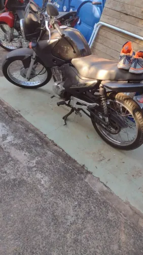 Moto factor 2010 ,troco por biz<br>Tem despesas
