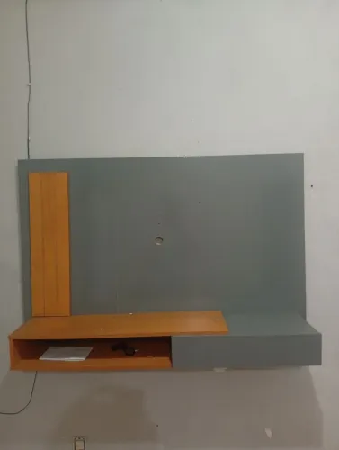Vendo painel e armário 