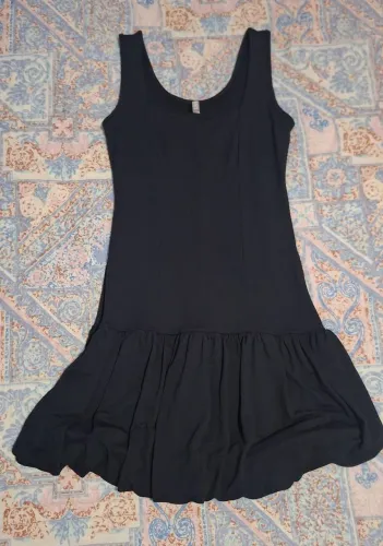 vestido curto preto balonê