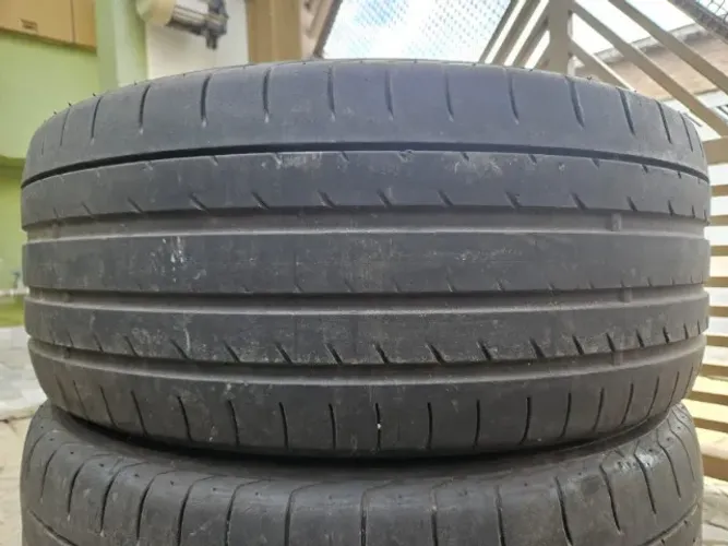 Pneu aro 19 255/45R19 - 255/45/19 Yokohama advan sport 100y - meia vida