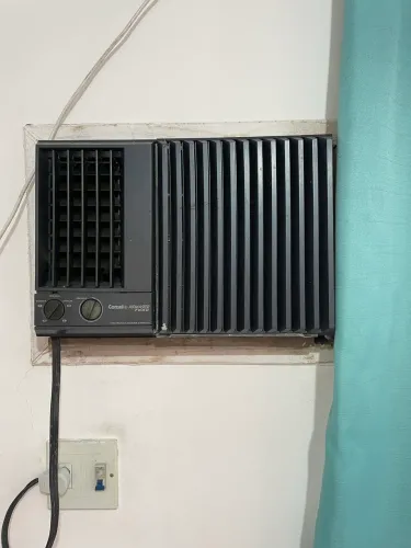 Vendo ar condicionado usado gelando bem