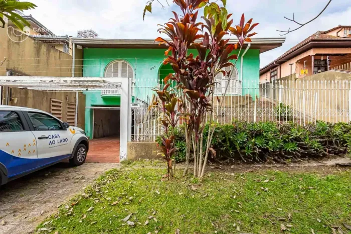 Casa 176m² com 03 quartos no São Francisco - Curitiba/PR.