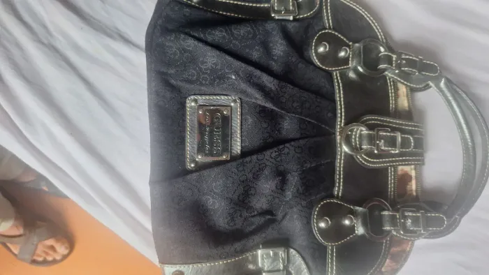 Bolsa guess