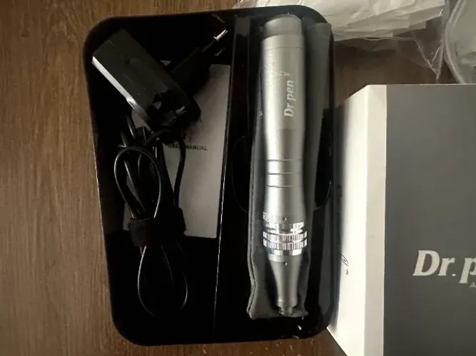DermaPen Dr Pen M8 Ultima + 18 cartuchos