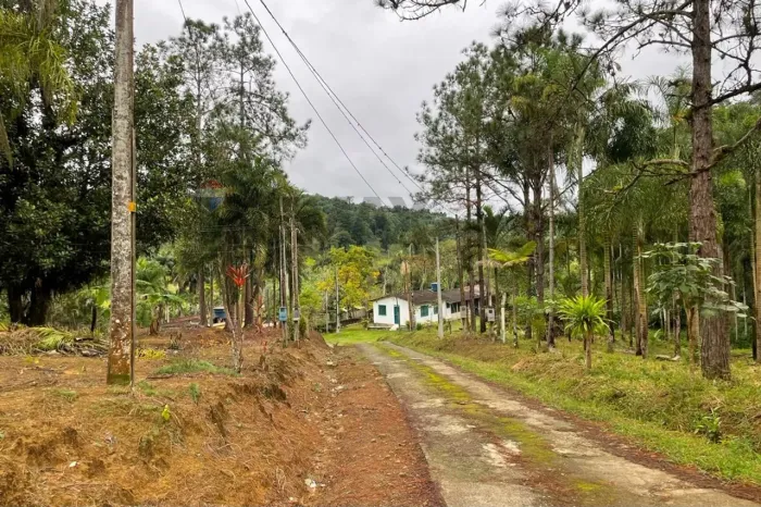 Chácara Exclusiva no Condomínio Sidemar | Bairro Serrote - Registro/SP