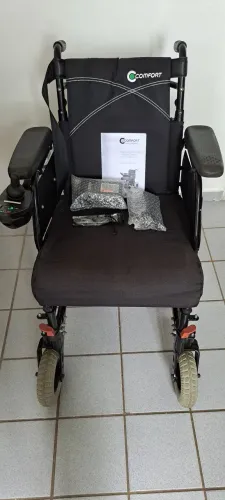 Cadeira de rodas elétrica