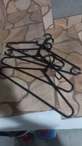 10 Cabides por R$ 5,00