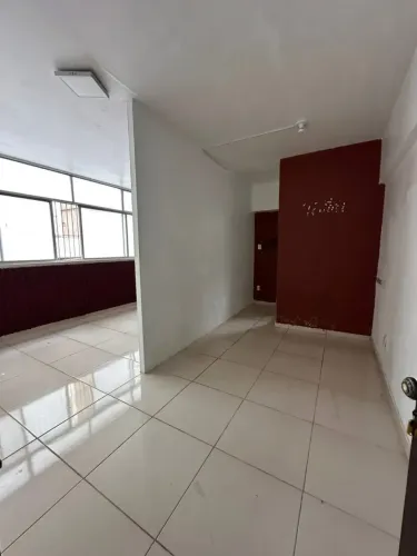 Sala comercial esquina da presidente Vargas na tv frei Gil 30m2