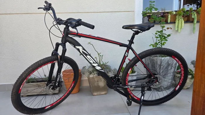 Bicicleta KSW Aro 29 - Guidão curvo Absolute Alto, Amortecedor no banco, freio a Disco
