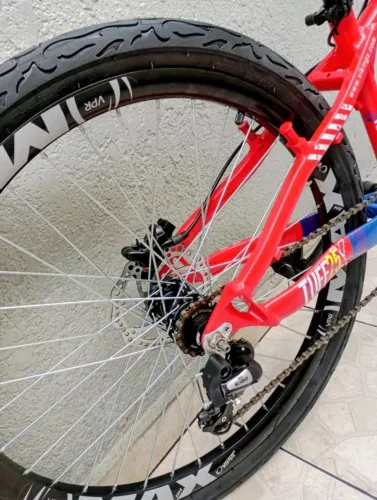 Vikingx tuff 25 freio hidráulico com cubo K7 barulhento