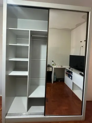 Guarda Roupa Casal/Portas De Espelhos de Correr