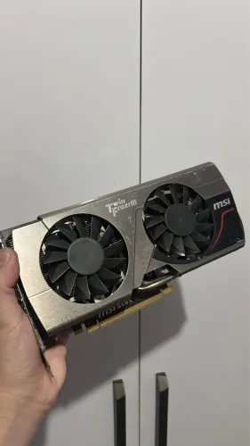 GTX 560Ti Com defeito