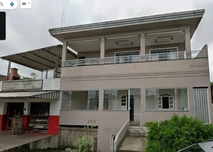 Alugo Casa em Bacaxá