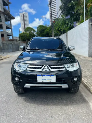 Mitsubishi Pajero Dakar HPE 3.2 4X4 T.I Dies 5P AUT 2015