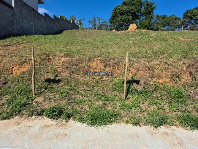 Terreno ou lote à venda de 455m² no Nova Gramado Village