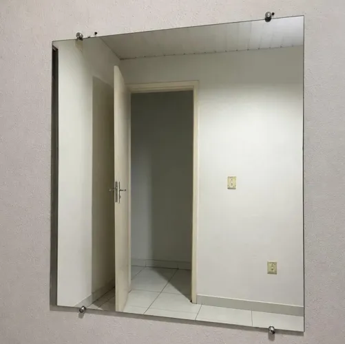    Espelho Grande 1m x 1m - Sem Moldura