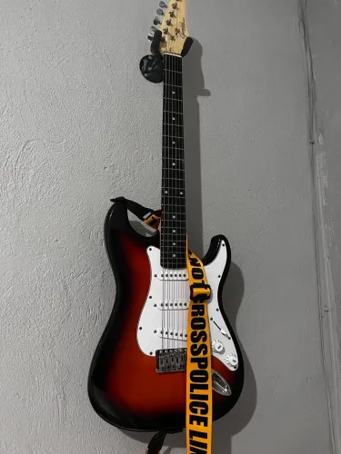 Guitarra Giannini G-100