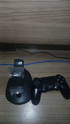 Manete de play 4 original mais carregador 2 manetes