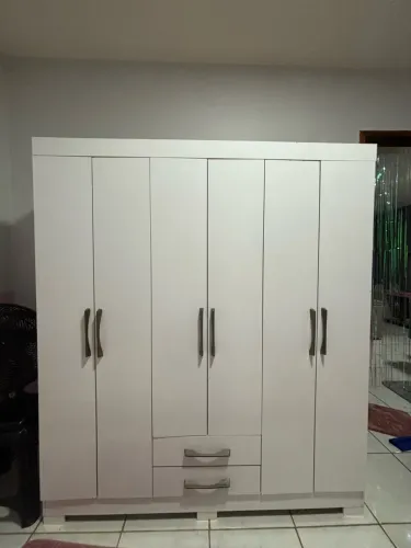 Guarda Roupa Branco